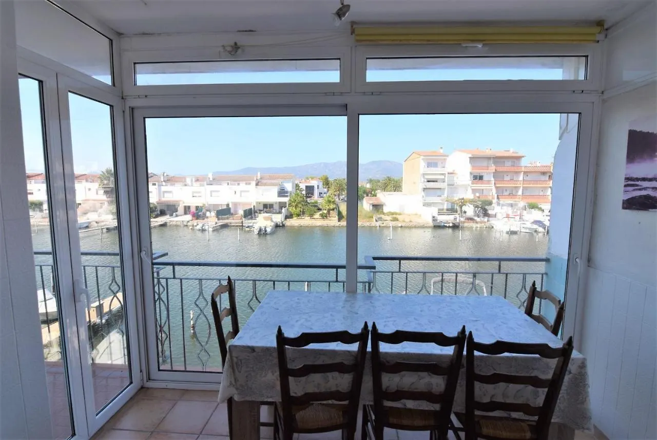 Apartamento Con Vistas Canal Ref 114 Empuriabrava