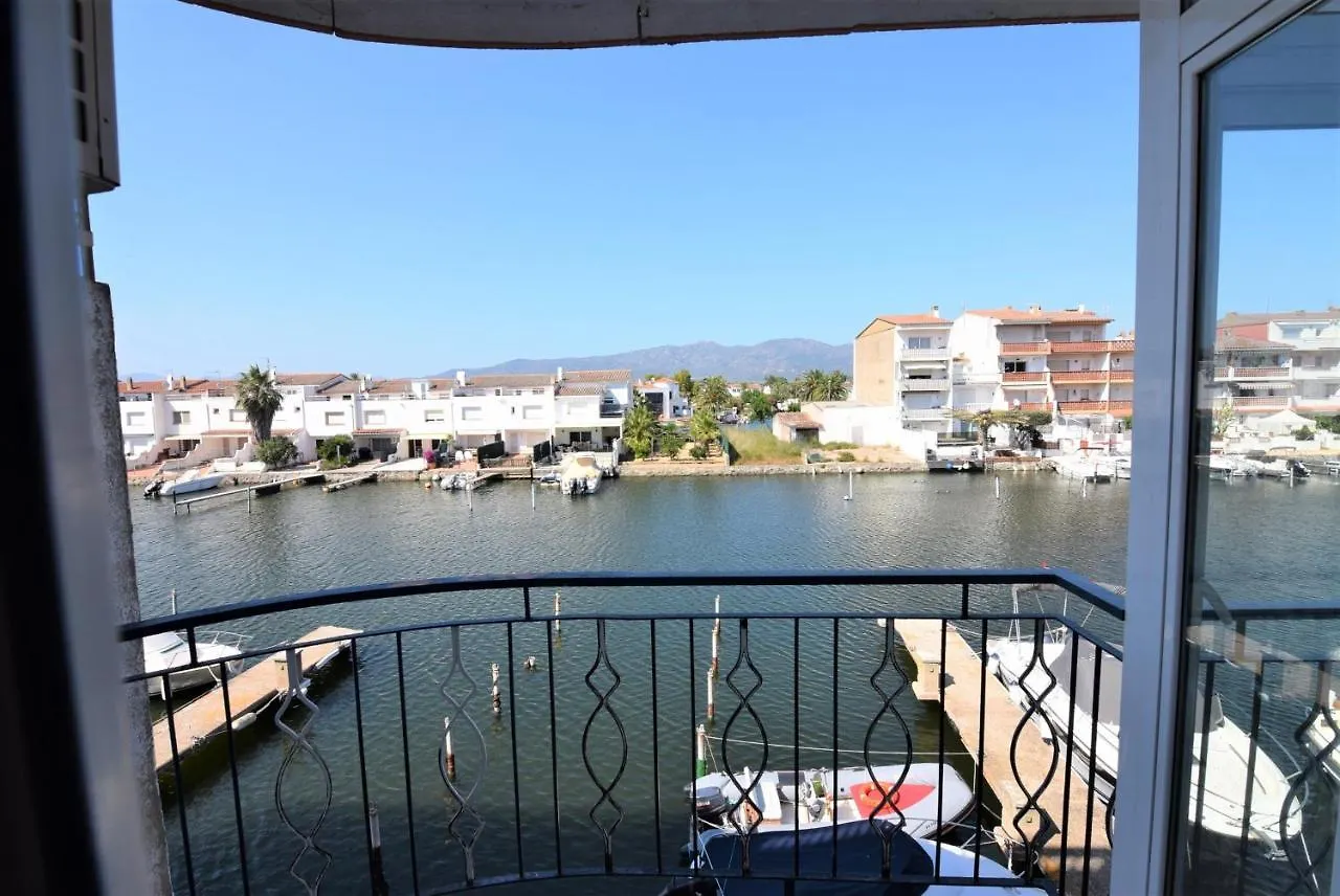 Apartamento Con Vistas Canal Ref 114 Empuriabrava